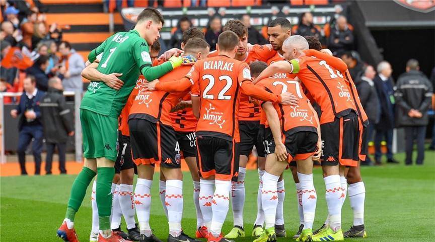 阿雅克肖主场战平尼斯，稳定积分榜位置