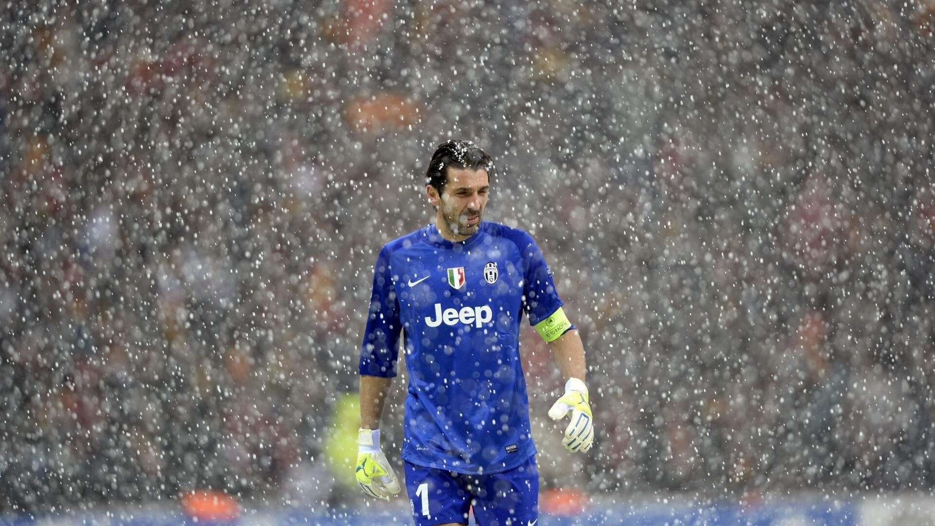 奥亚尔萨瓦尔全程高能输出，苏格兰对阵巴西的史诗对决